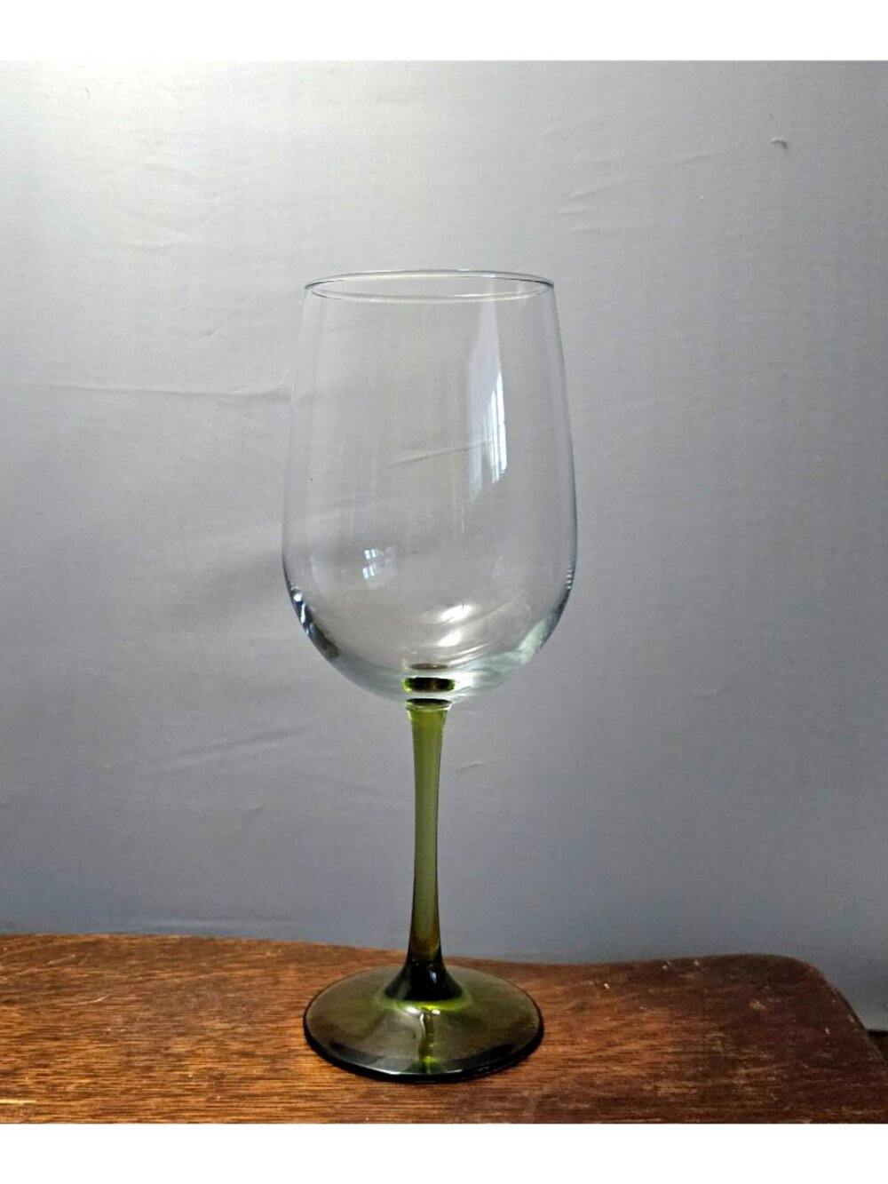 Vina Green Libbey Balloon Wine Goblet 9" blown glass 17oz  stylish romantic